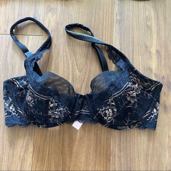 Victoria’s Secret Bras - Bundle of 4 - Picture 2 of 9